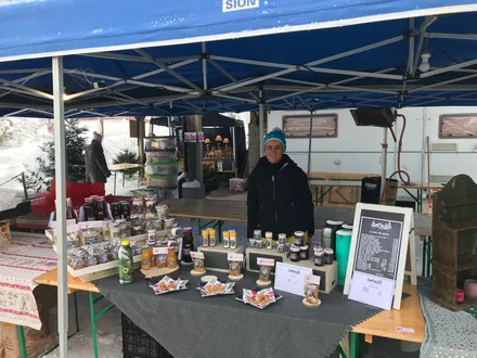 Sels aromatiques et épices maison sur notre étal